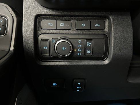 Used 2024 Ford F350 Platinum w/ Tremor Off-Road Package image 37