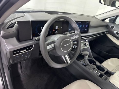 Certified 2025 Hyundai Sonata SE image 32