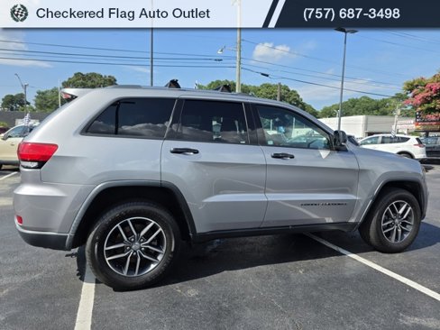 Used 2018 Jeep Grand Cherokee Limited w/ Luxury Group II image 8