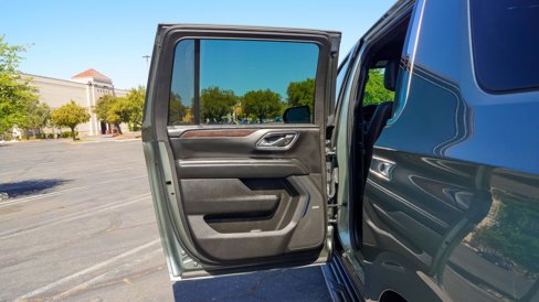 Used 2023 Chevrolet Suburban LT image 16