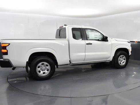 New 2026 Nissan Frontier S image 8