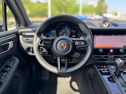 Used 2025 Porsche Macan GTS image 63