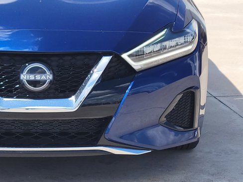 Used 2023 Nissan Maxima SV w/ Floor Mat Group image 10