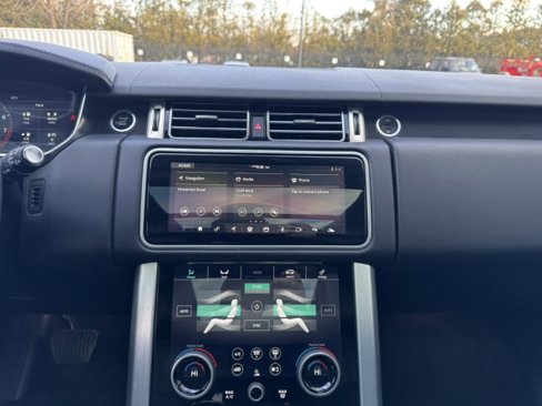 Used 2018 Land Rover Range Rover HSE image 22
