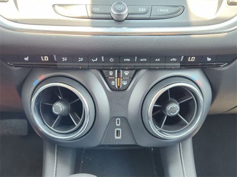 Used 2025 Chevrolet Blazer LT image 20