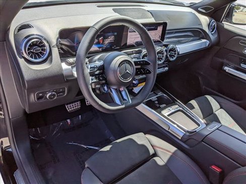 New 2024 Mercedes-Benz GLB 35 AMG 4MATIC image 3
