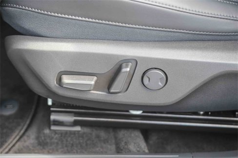 Certified 2025 Kia Niro Wind image 22