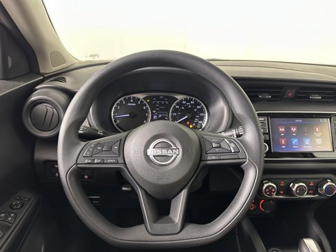 New 2024 Nissan Kicks S image 22