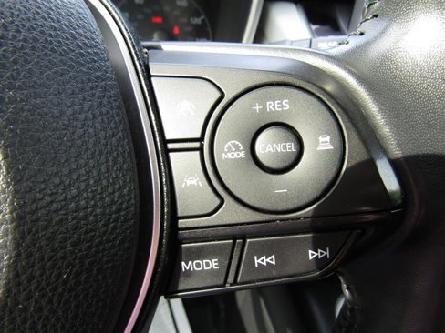 Used 2023 Toyota Corolla SE w/ SE Premium Package image 14