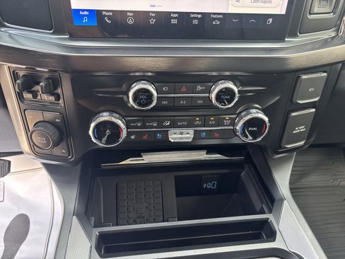 New 2025 Ford F350 Lariat w/ Chrome Package image 23