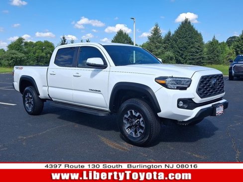 Used 2022 Toyota Tacoma TRD Off-Road image 1