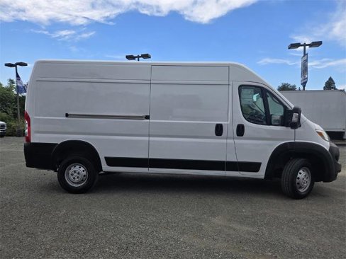 Used 2023 RAM ProMaster 2500 image 3