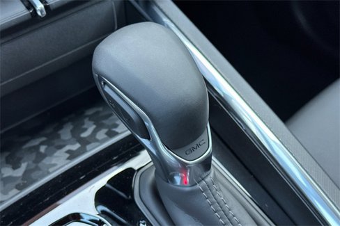 New 2025 GMC Canyon Elevation w/ Convenience Package image 24