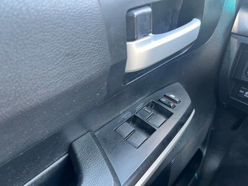 Used 2017 Toyota Tundra SR5 image 15