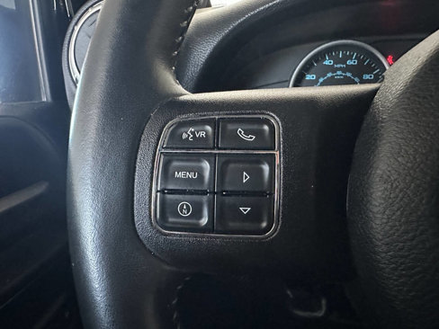 Used 2012 Jeep Wrangler Unlimited Rubicon image 28