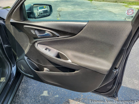 Used 2023 Chevrolet Malibu LT image 32