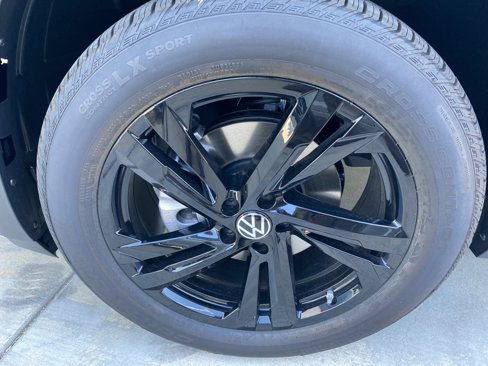 New 2026 Volkswagen Atlas Cross Sport SEL R-Line image 33