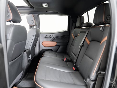 Used 2024 GMC Canyon AT4 w/ AT4 Premium Package image 24
