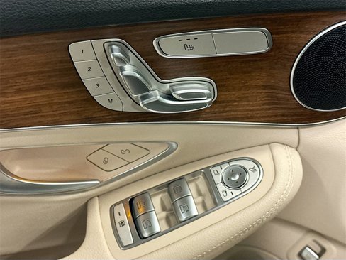 Used 2021 Mercedes-Benz C 300 4MATIC Sedan image 16