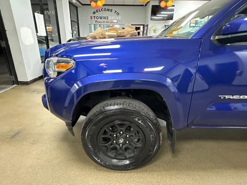 Used 2022 Toyota Tacoma SR5 image 7