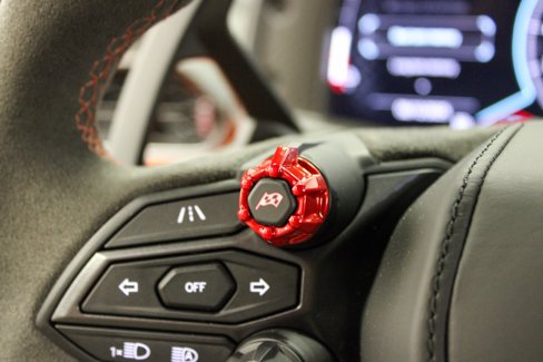 Used 2025 Lamborghini Revuelto image 30