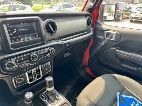 Used 2018 Jeep Wrangler Unlimited Sport S image 36