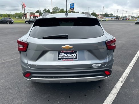 New 2025 Chevrolet Trax LT w/ Driver Confidence Package image 6
