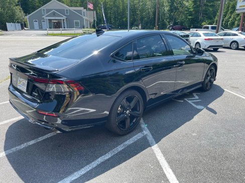 Used 2024 Honda Accord Sport image 10