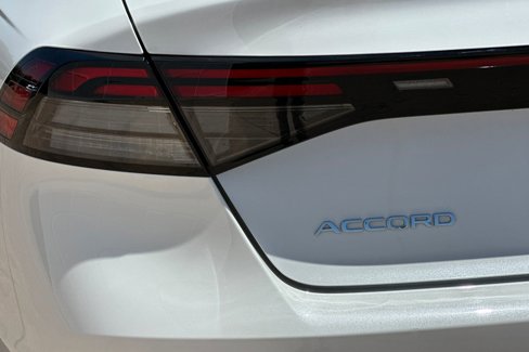 Used 2025 Honda Accord SE image 32