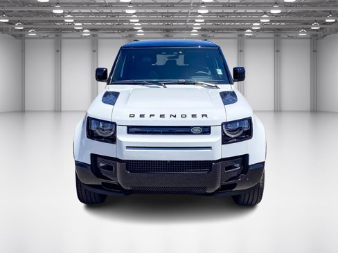 New 2024 Land Rover Defender 90 X-Dynamic SE image 8