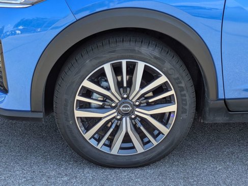 Used 2024 Nissan Kicks SV image 11