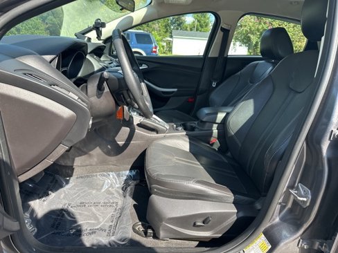 Used 2014 Ford Focus SE w/ Equipment Group 201A image 14
