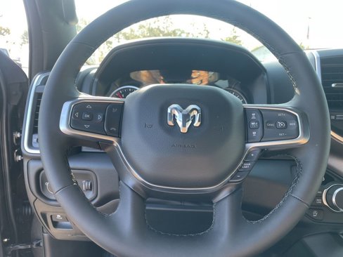 New 2026 RAM 1500 4x4 Crew Cab image 21