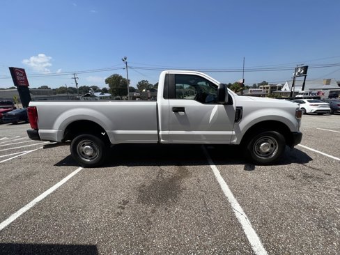 Used 2022 Ford F250 XL image 5