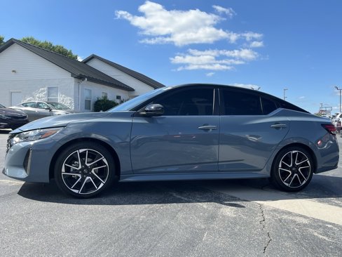 Used 2024 Nissan Sentra SR w/ SR Premium Package image 4
