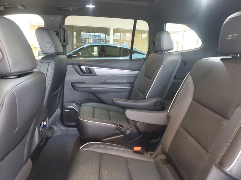 New 2025 Buick Enclave Sport Touring w/ Power Package image 13