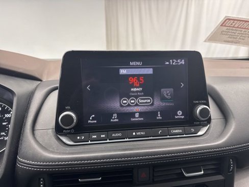 Used 2023 Nissan Rogue SV image 17