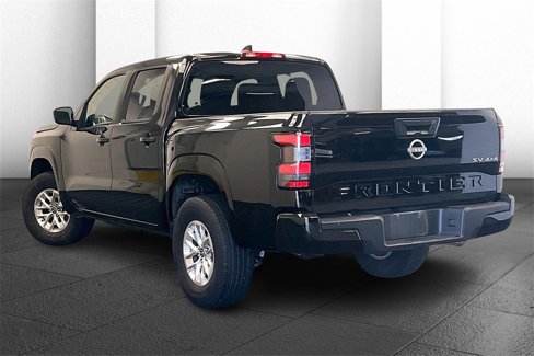 Used 2024 Nissan Frontier SV image 9