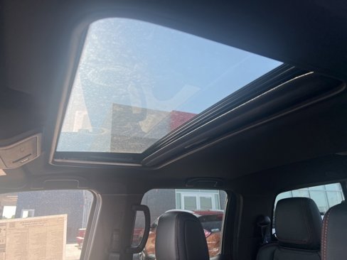 New 2025 Nissan Frontier PRO-4X w/ Pro Premium Package image 10