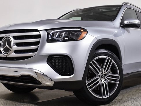 Certified 2024 Mercedes-Benz GLS 450 4MATIC image 3