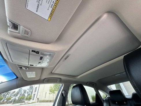 Used 2016 Toyota Avalon Touring image 19