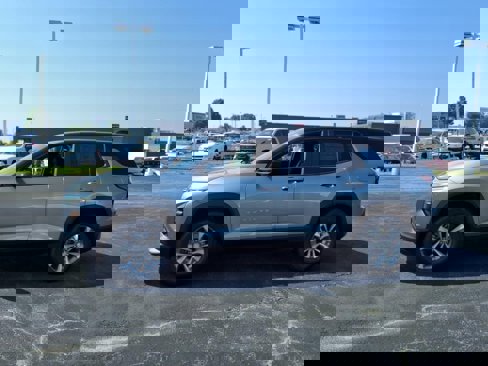 New 2026 Chevrolet Equinox LT image 7