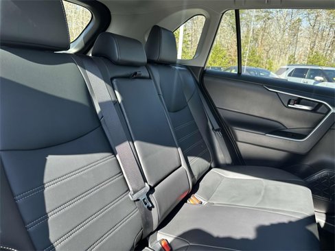 Used 2024 Toyota RAV4 XLE Premium image 28