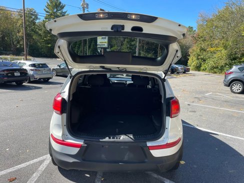 Used 2016 Kia Sportage LX image 39