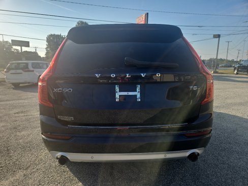 Used 2019 Volvo XC90 T5 Momentum w/ Multimedia Package image 8
