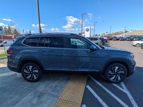 New 2025 Volkswagen Atlas SEL image 6