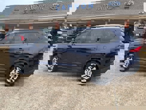 Used 2024 Toyota Grand Highlander XLE image 3
