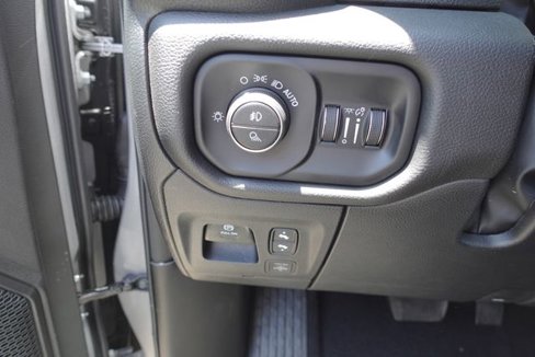 New 2025 RAM 1500 Big Horn image 17