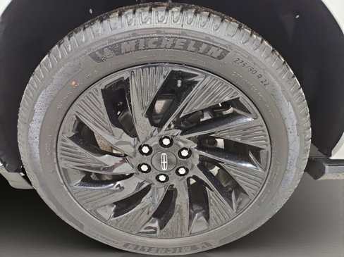 New 2025 Lincoln Navigator L Reserve image 19