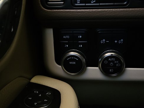 Used 2021 GMC Yukon Denali image 22